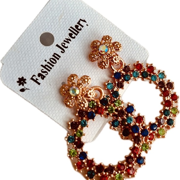 Colorful Bling Earrings Crystal Hoops Wreath Floral Design Fashion Earrings - Picture 2 of 3